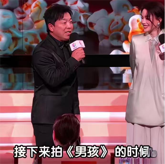 黄渤：“在她导演第一部电影的时候，我就推了所有的戏，在家等电话，没有等到。”