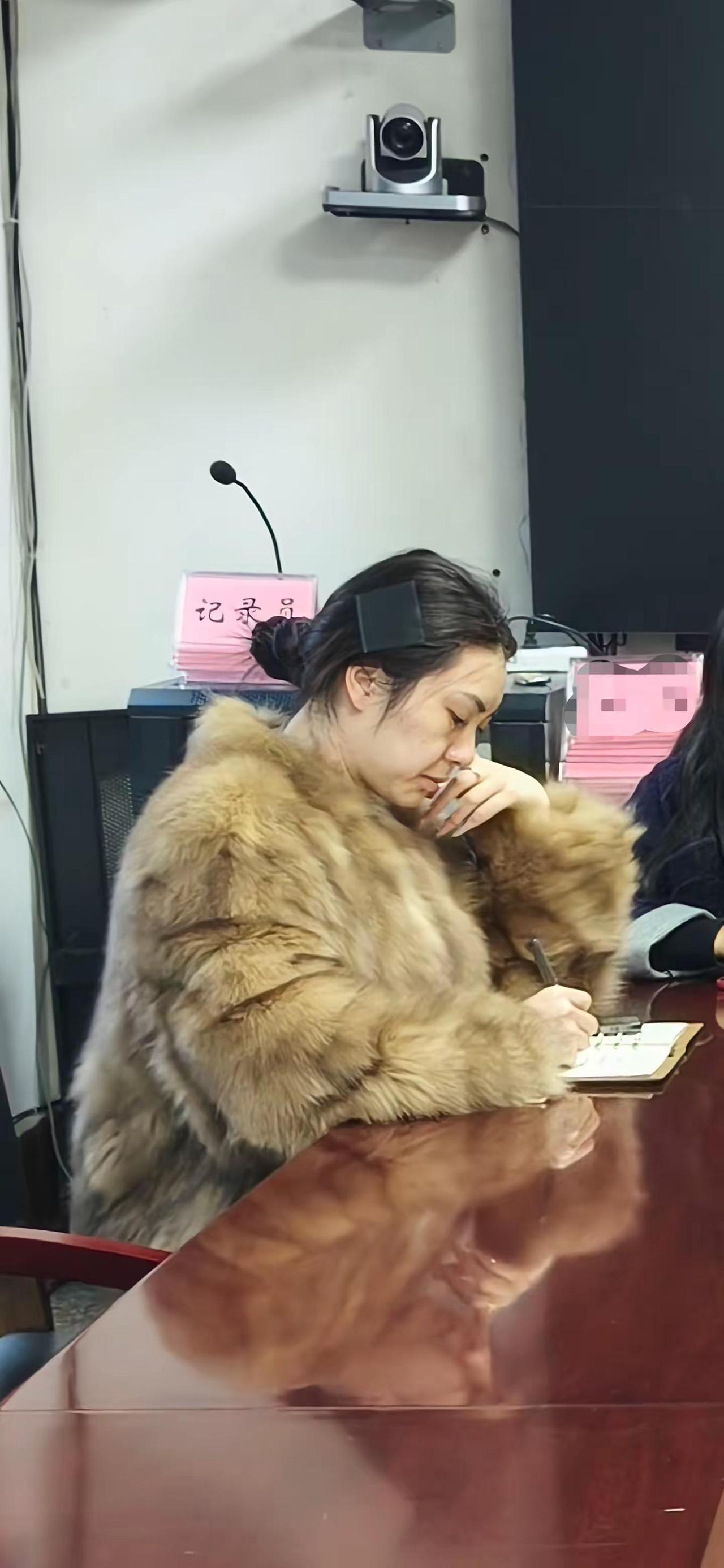 同一件衣服感谢我同事给我拍的七老八十照片上班基础下班就不基础