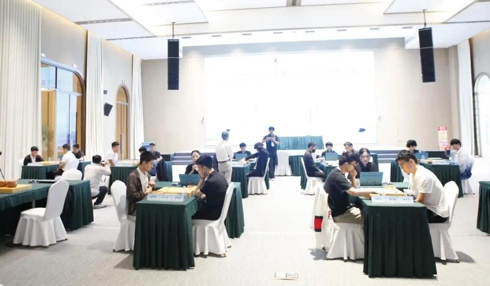 内战之王击败乱战之王率先晋级四强记大棋士本赛芈昱廷惜败谢科第5届湾区
