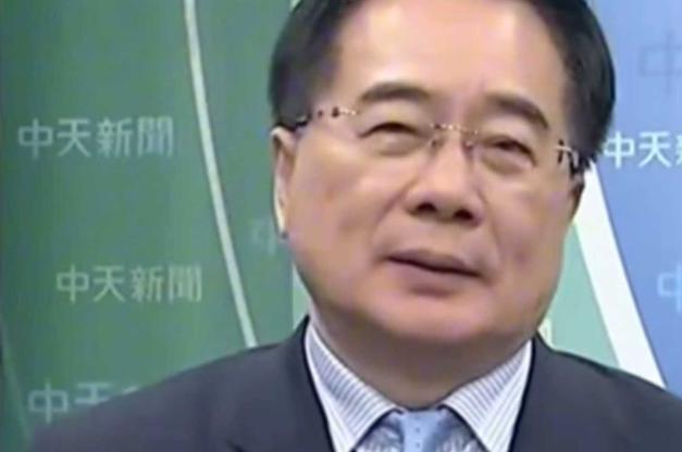 蔡正元博士针对台湾统一问题爆出了金句——“武力攻打，你又不敢！”什么意思呢？