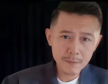 大冰公开恋情这事，最让我佩服的不是他承认了，而是他怎么承认的。​直播里被粉丝