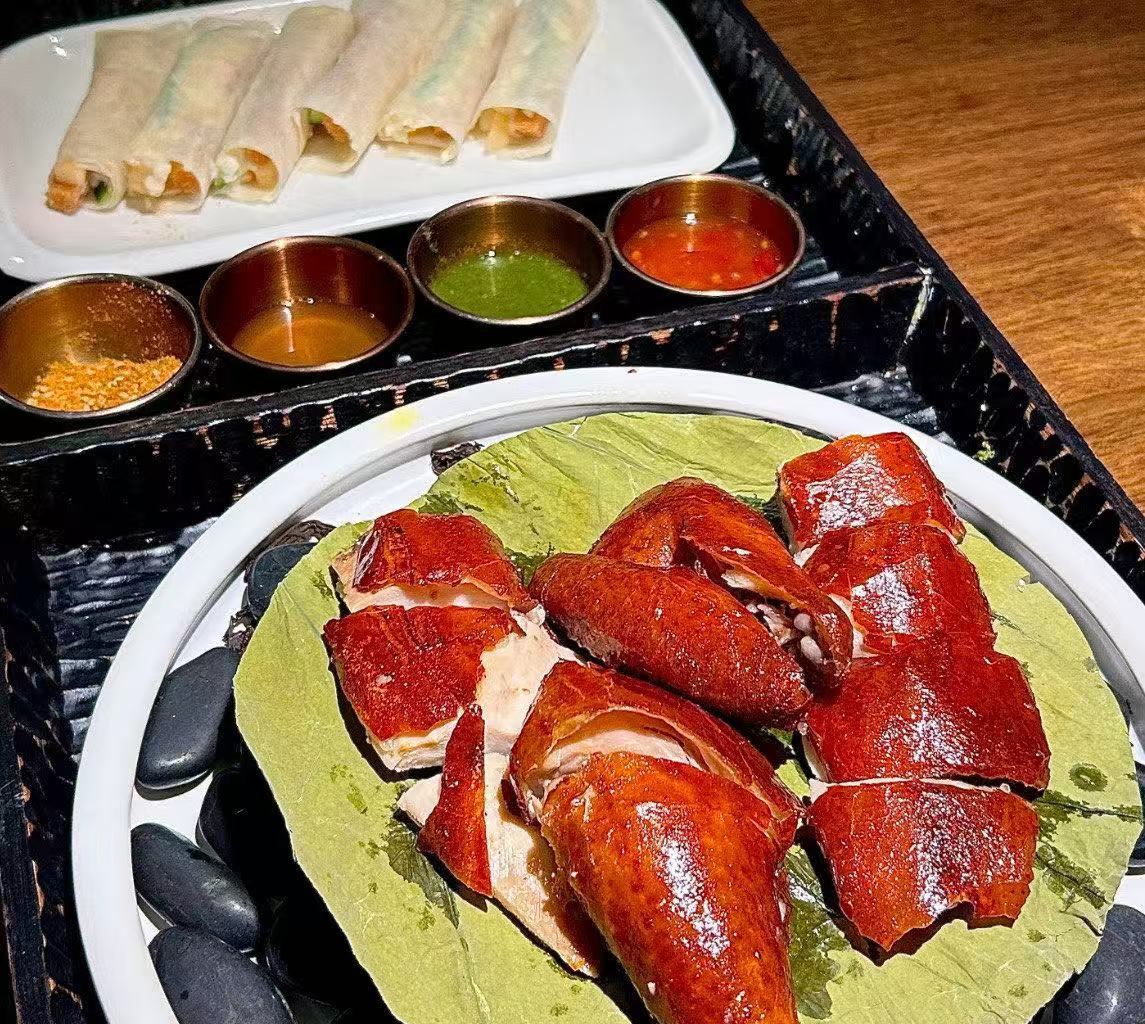 厦门海鲜和吃虫？这家餐厅有点猛！