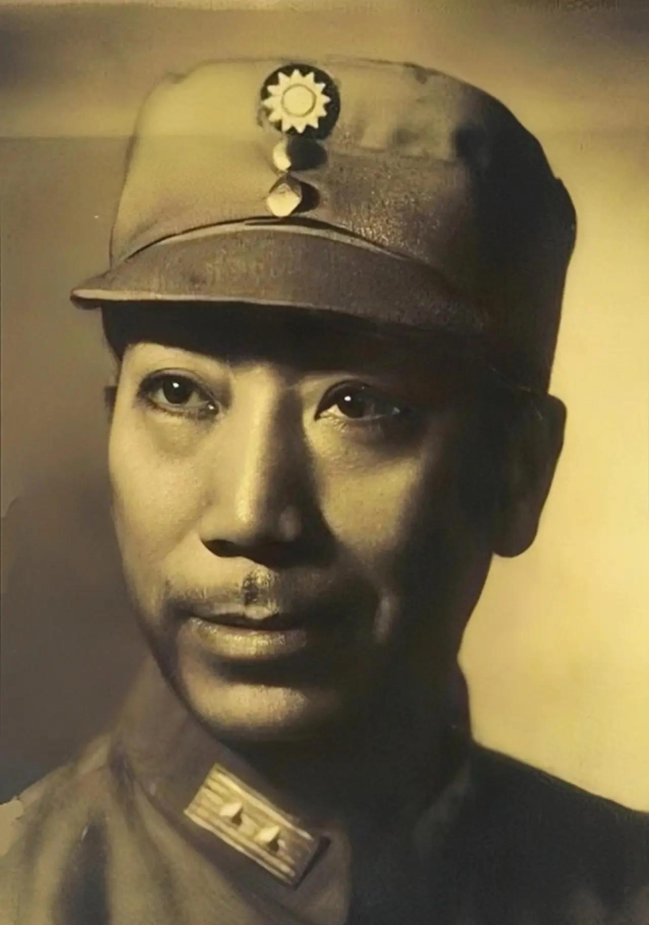 1943年，戴笠为55名死在延安的特务痛哭，蒋介石亲自安慰，可不久后，蒋介石却下