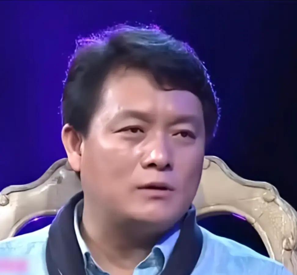 他砸了3亿，只为堵死亲弟的演员路。13年前，郭靖宇当众放话：“谁敢用杨志刚