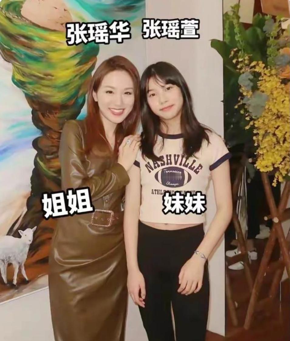 张学友与妻子1996年结婚，婚后育有两个女儿，姐妹俩相差5岁，公开露面很少。两个
