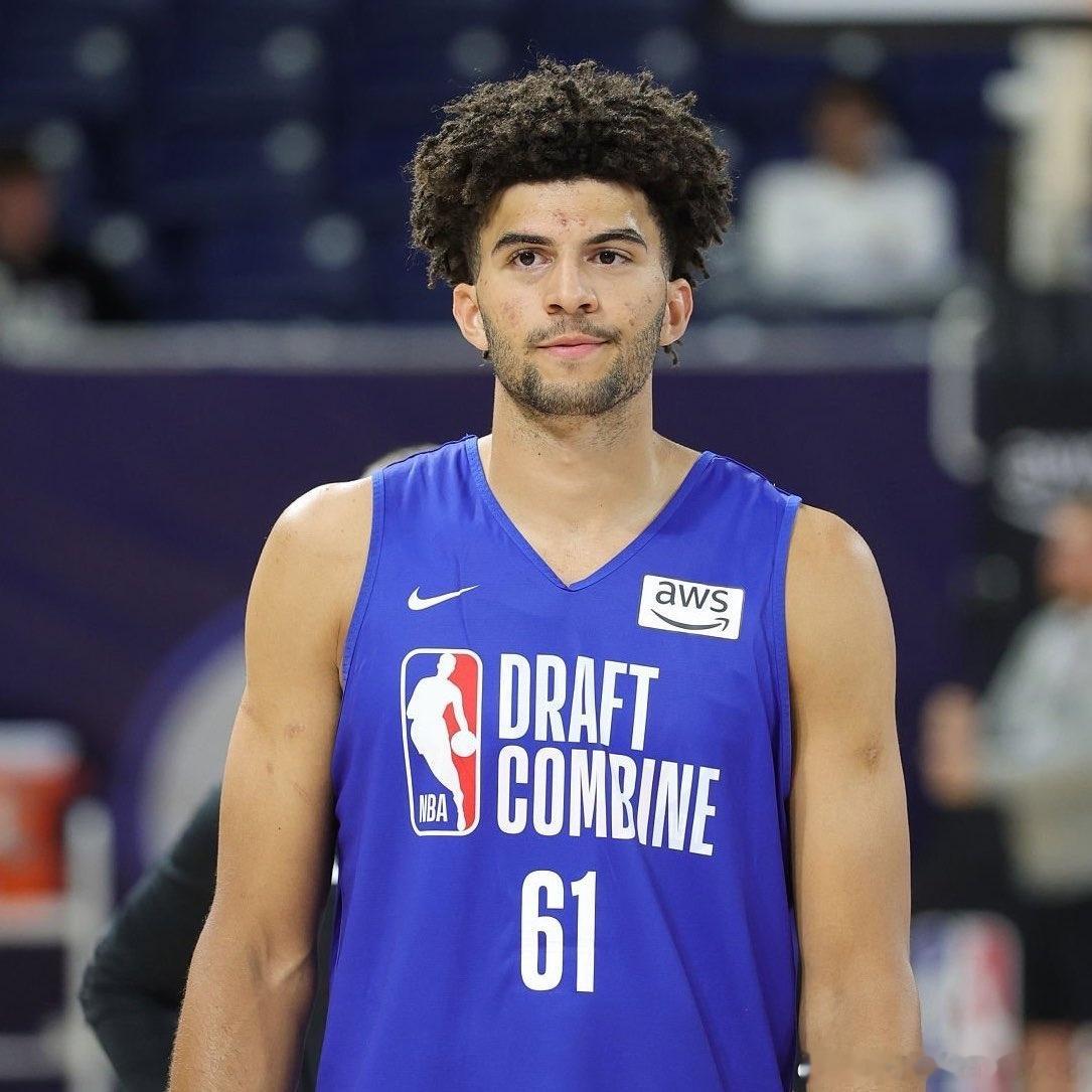 NBA2026nba选秀据记者布雷特·西格尔报道，俄克拉荷马城雷霆队今夏大概率