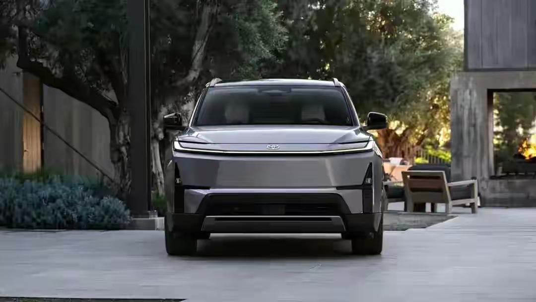 丰田官方正式发布第五代全新汉兰达车型官图，新车迎来全面迭代升级，产品实力再度进阶