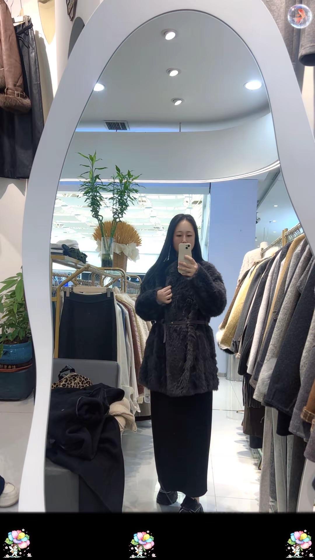 成熟女人👩的三大标志穿貂买黄金听凤凰传奇你们到那步了