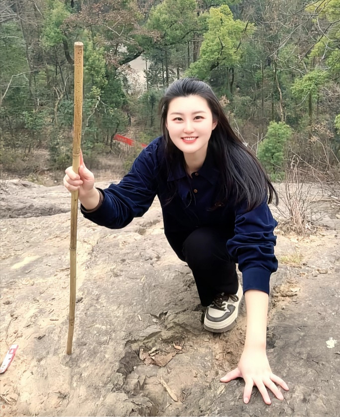 爱运动的女孩子，眼睛会发光