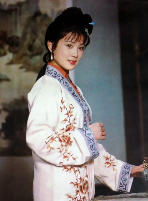 “美艳妲己”<em>傅艺伟</em>，不知近况如何