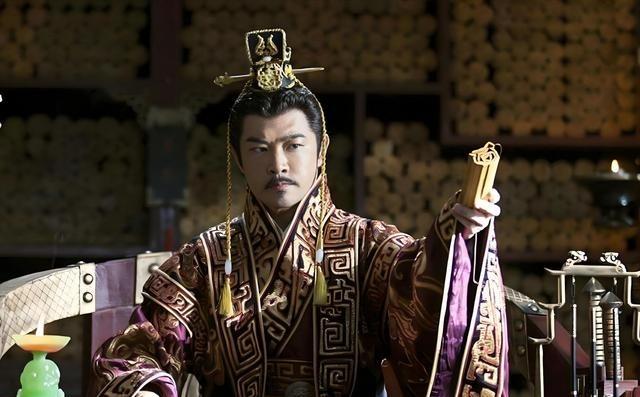420年，刘裕派人索要禅位诏书，晋恭帝司马德文竟喜出望外：“我早等着这一天了，当