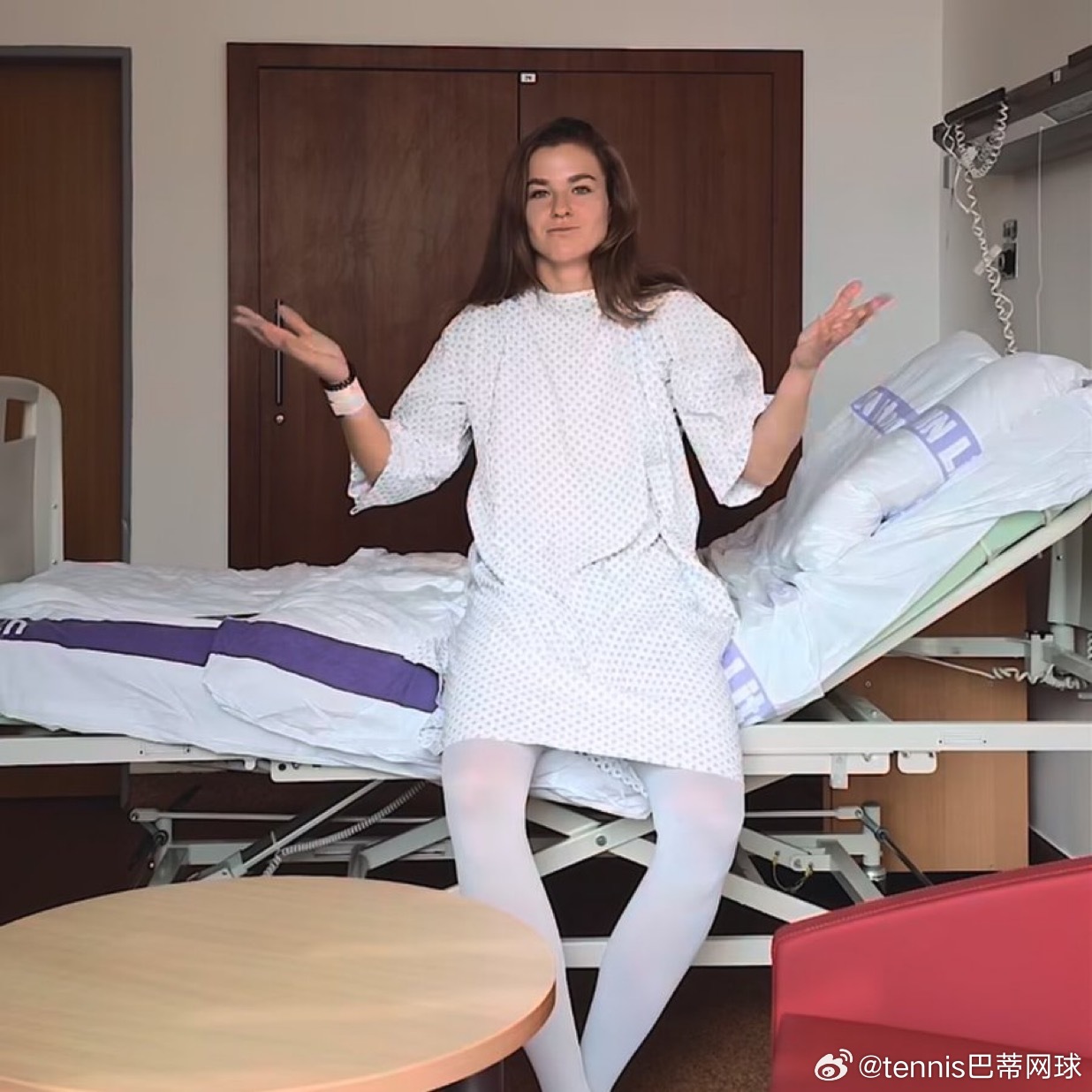 ‼️官方消息：穆霍娃🇨🇿温网决赛后接受手术，确认退出多伦多罗杰斯杯WTA10