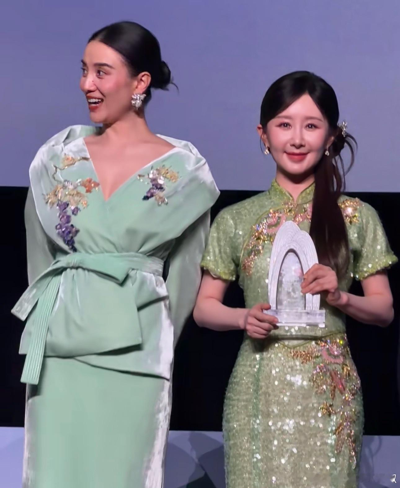 omg，真认不出来了[笑着哭]​​​