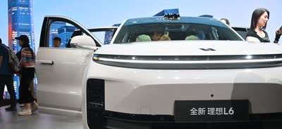 理想L6和L7有啥区别？理想L6和L7都是中大型SUV，不过在价格、空间