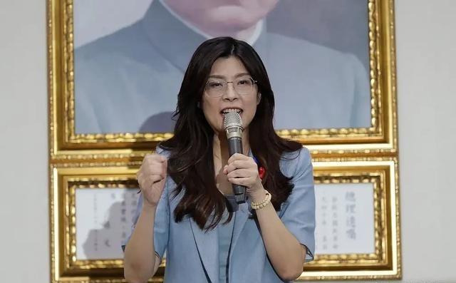 台湾政坛这两天可是炸开了锅！萧美琴一句“不只台积电，整个半导体生态系都要赴美投资