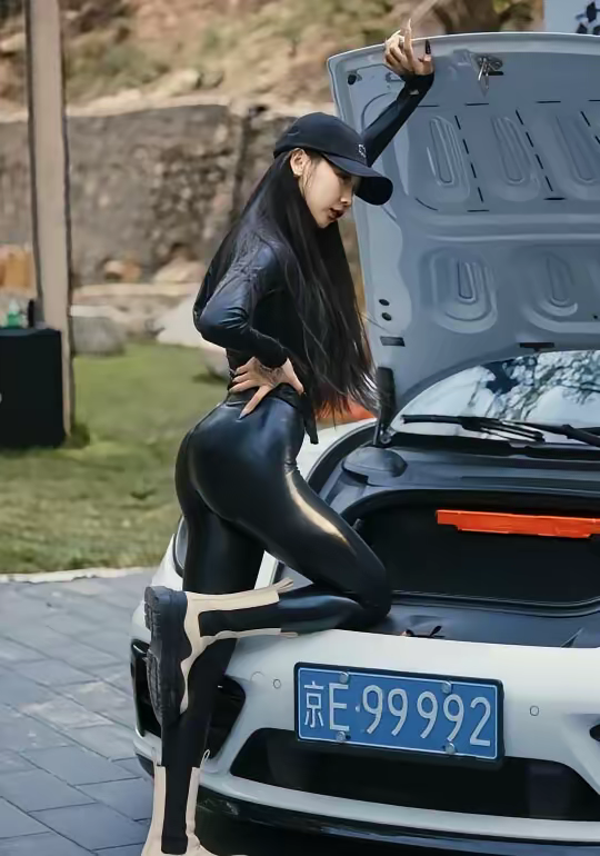 找个胖女朋友不好吗？花同样的钱你挑了个最大的