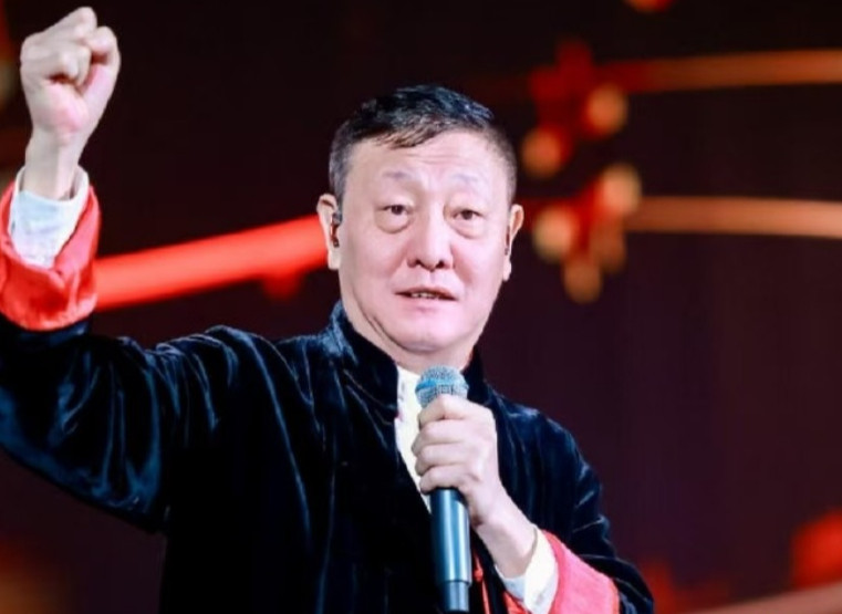 韩磊方不接受许某女道歉据，韩磊方称道歉代替不了法律的惩罚，将坚持继续刑事诉讼。