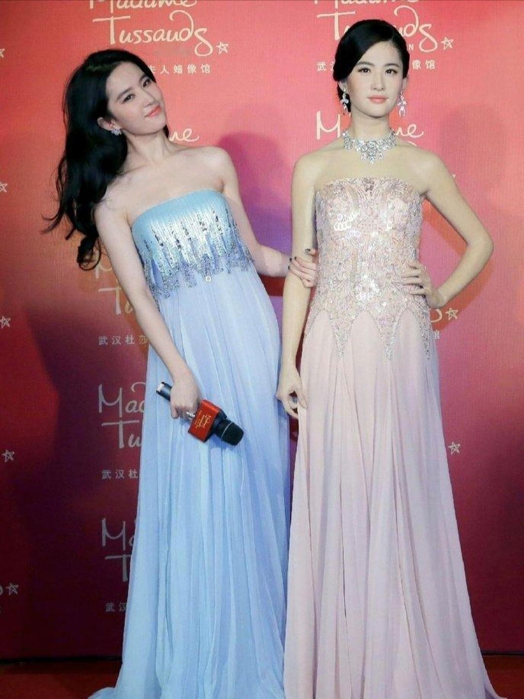 刘亦菲，蜡像没有还原一半的美