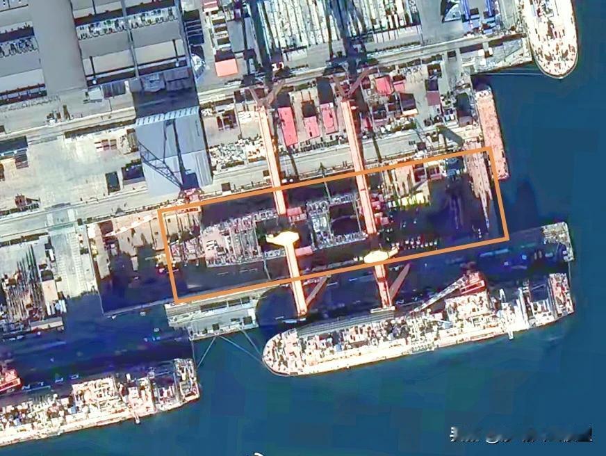 主体就快成型了？达利安船厂的进度真快，快得远远超过我们的想象！其实核不核的真的