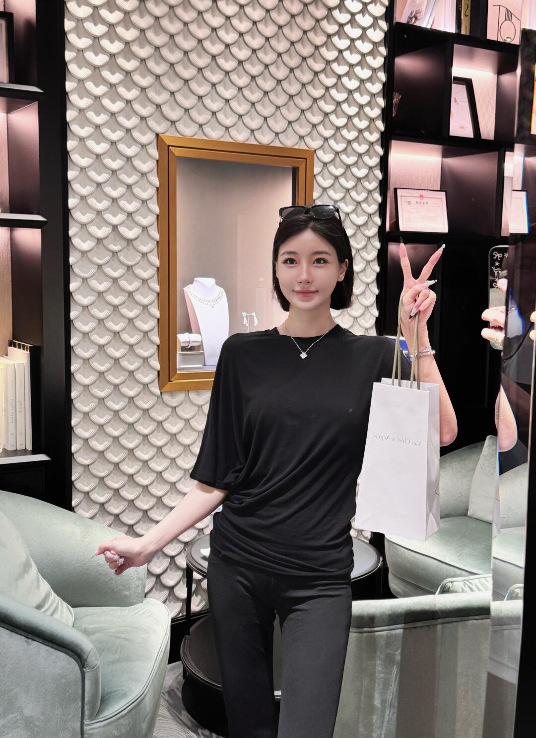 🛍️ 上海恒隆拿下小熊猫