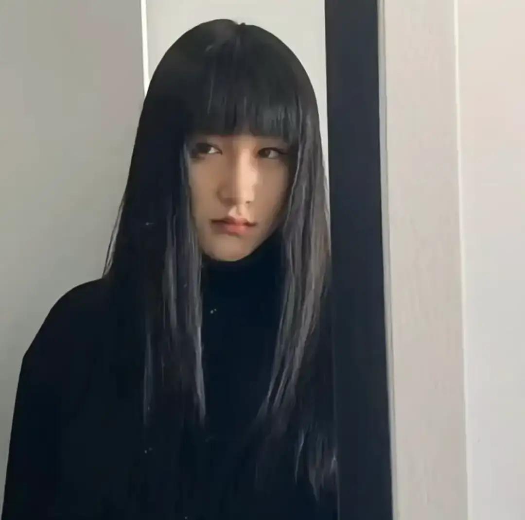 前段时间李川来当着全国人民的面向锤娜丽莎求婚，说实话，当时都不认识这两人，觉得这