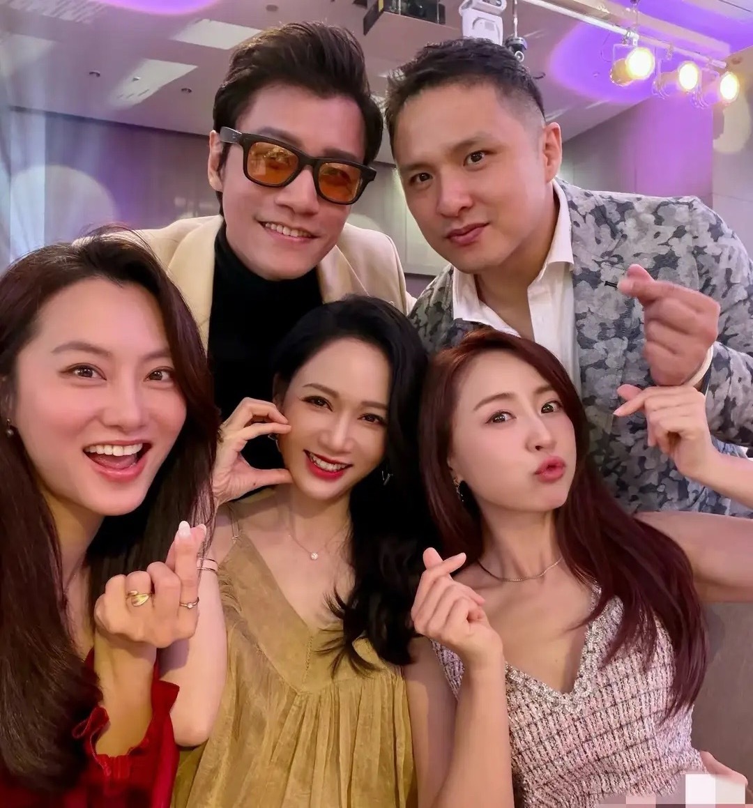 陈乔恩夫妇和赵小乔一家参加孙协志婚礼，46岁陈乔恩状态真好！