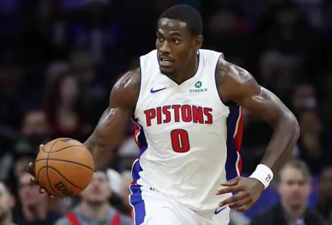 埃文·特纳播客点评杜伦与莫布利：天赋出众，季后赛仍有短板前NBA球员埃文·特纳在