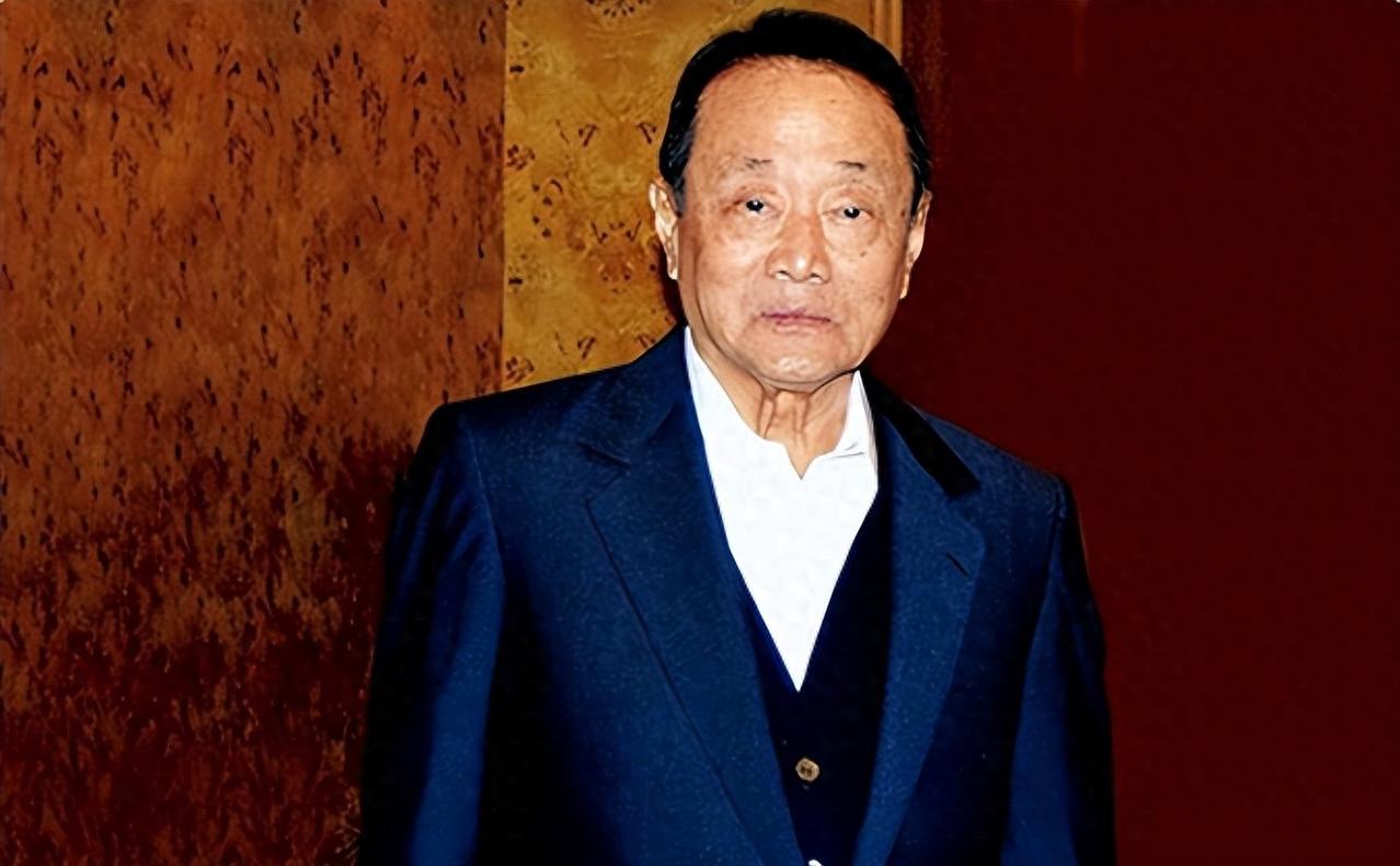 瞒着全世界帮中国办了一件“大事”，财富不输李嘉诚，实业报国！他就是一直自