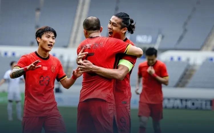 控球率被中国香港队压制，19脚射门仅打入1球，这支国足已经无药可救。虽然在东亚杯