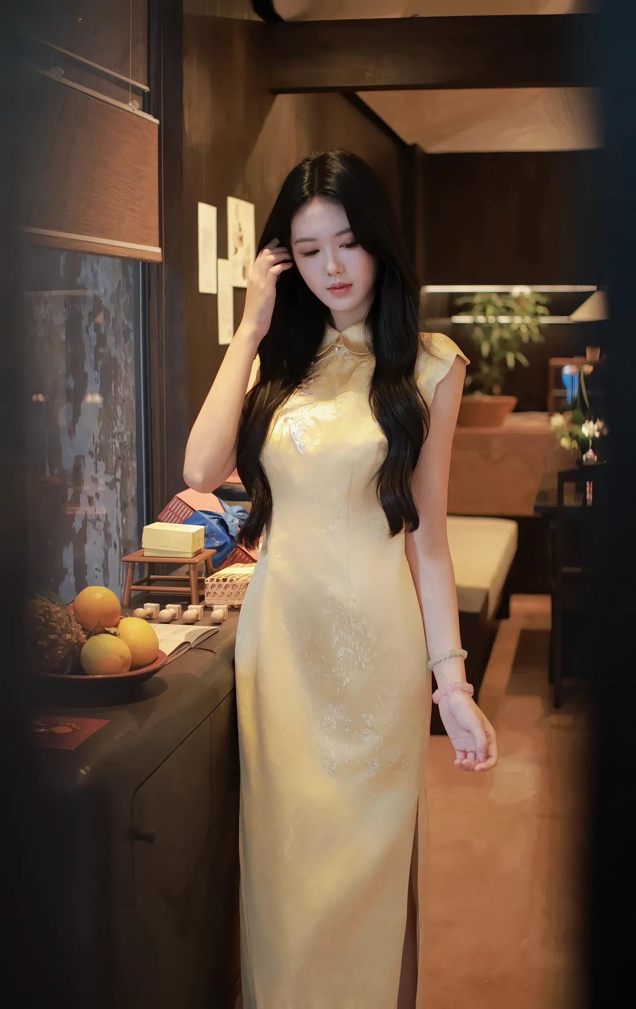 旗袍，是古典与浪漫的象征。