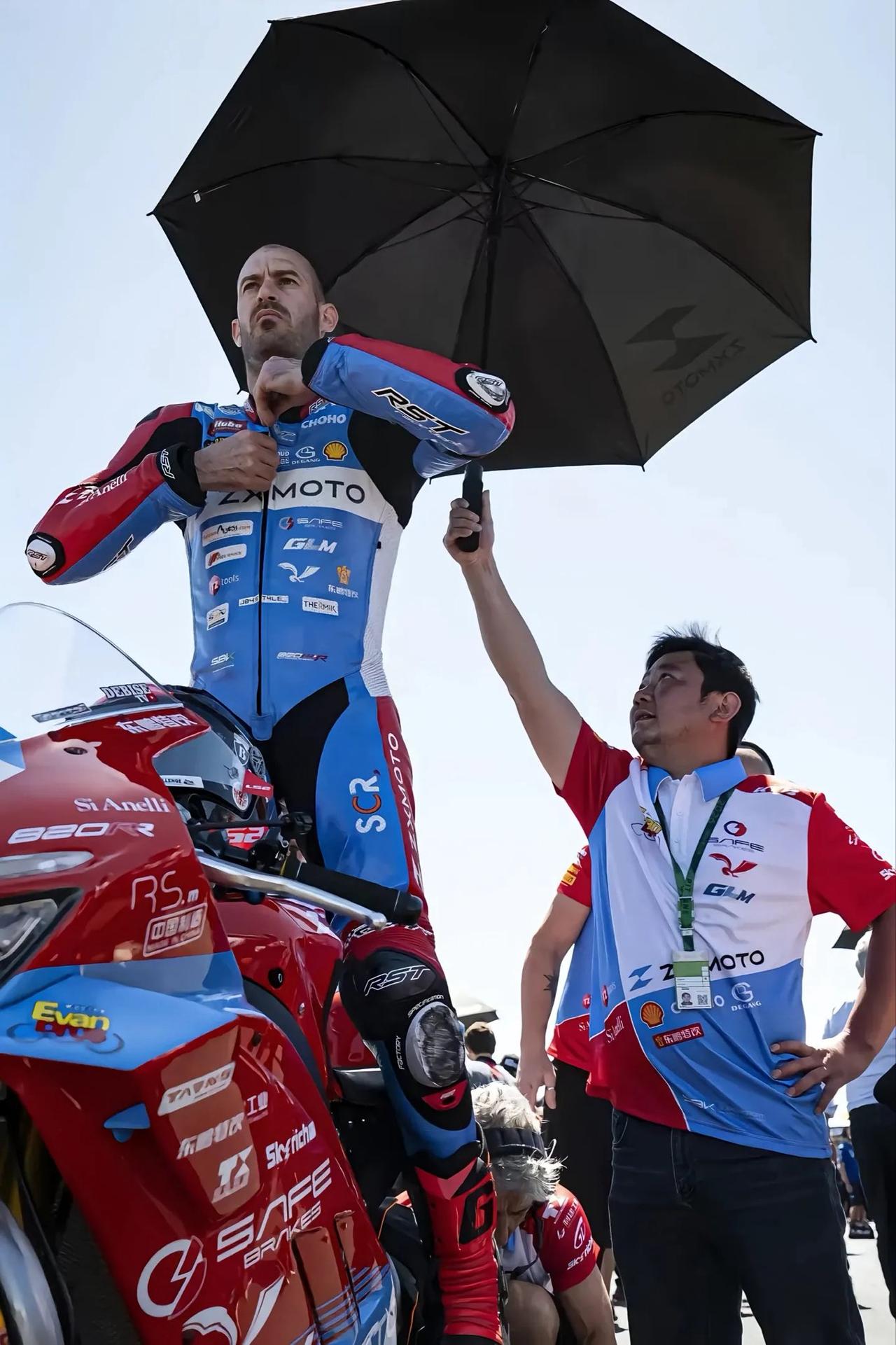 一辆不被看好的车，一名被前车队抛弃的车手！爽剧剧情照进了现实，牛逼！2026