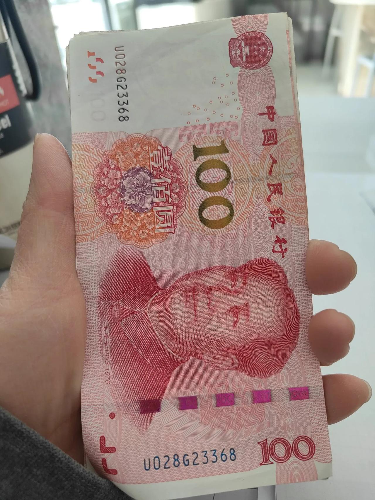 有个好身体，比攥着一堆钱花不出去的有钱人要享福的多呀！人的一辈
