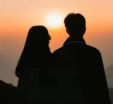 我和妻子AA制24年，她娘家的事从不找我，如今我父亲住院要陪护，她退休在家也不去