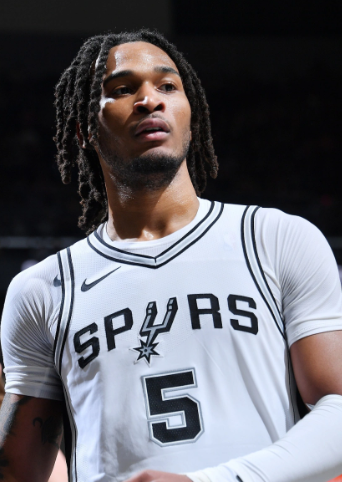 理性分析，马刺为什么会将卡斯尔视为非卖品以及未来可能的核心之一很简单的一件事，