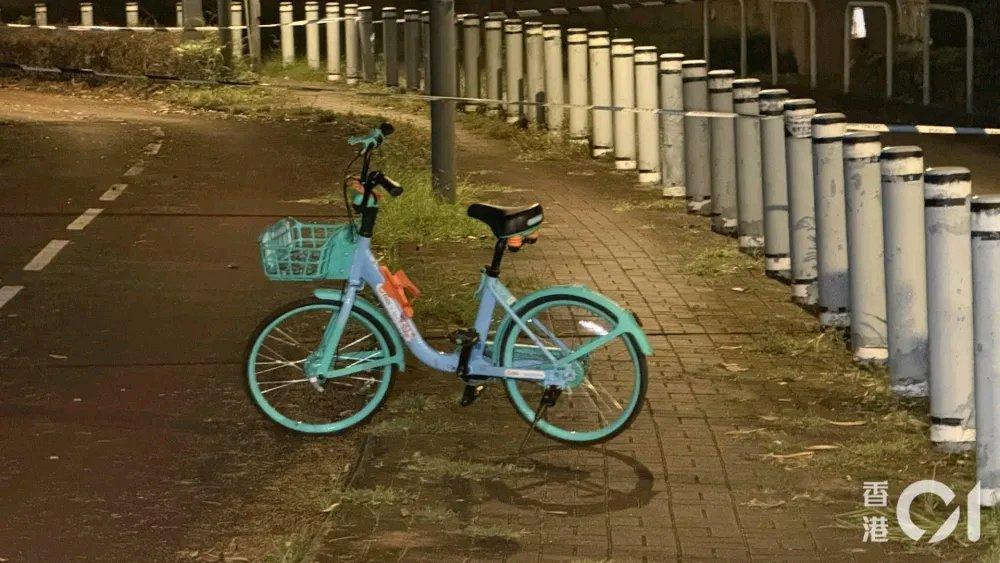 看到香港这起事件真的后背发凉，27岁姑娘深夜骑车回家，就这么遭遇了无妄之灾。事