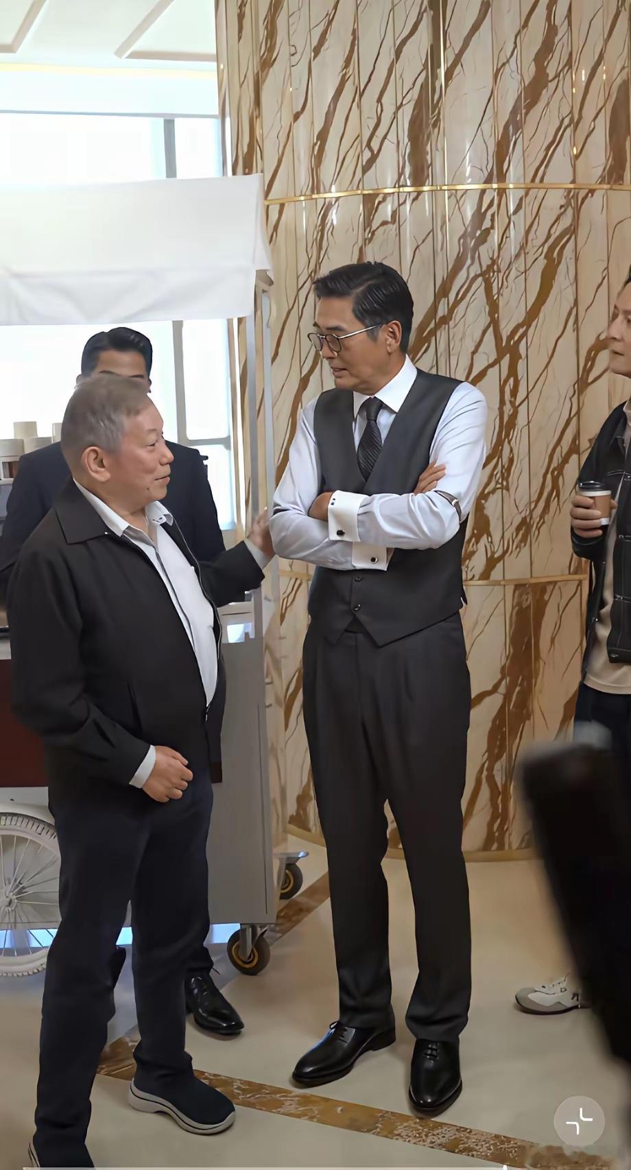 发哥到底有多高？感觉跟巨人一样比天王高一个头了