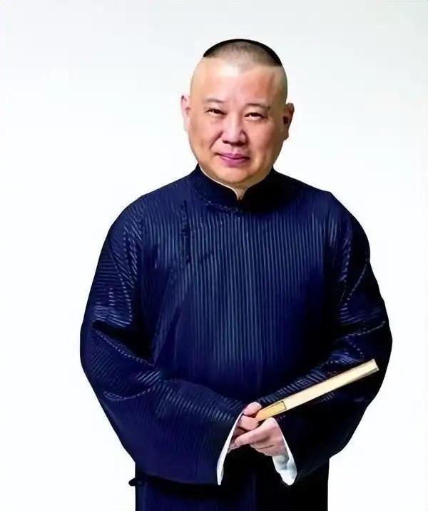 郭德纲的前徒弟闫云达终于摊牌了。闫云达直播时表示，我现在太后悔了，18年离开德云