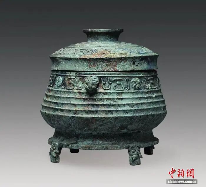 山西一古墓出土千余件随葬器物
