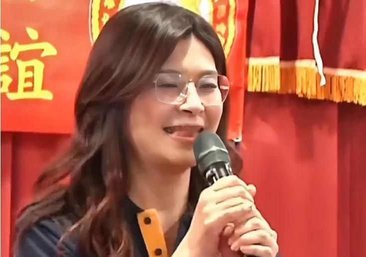 郝龙斌紧急闭关培训，郑丽文泰然自若，第二场辩论谁主沉浮？国民党主席改选，正是
