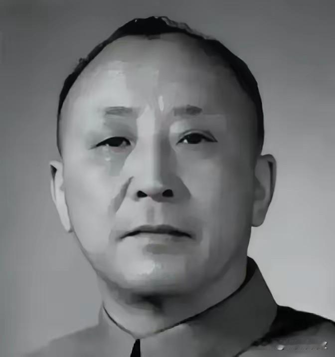 1949年除夕凌晨，被蒋介石软禁于南京的卫立煌，趁看守特务过年松懈，踏上预先安排