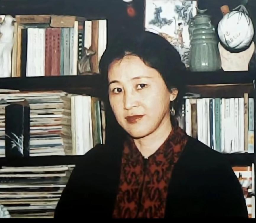 怎么也没想到范画家87了还能拿到国家育儿补贴！她的第三任爱妻楠莉还是嫁给他太晚了