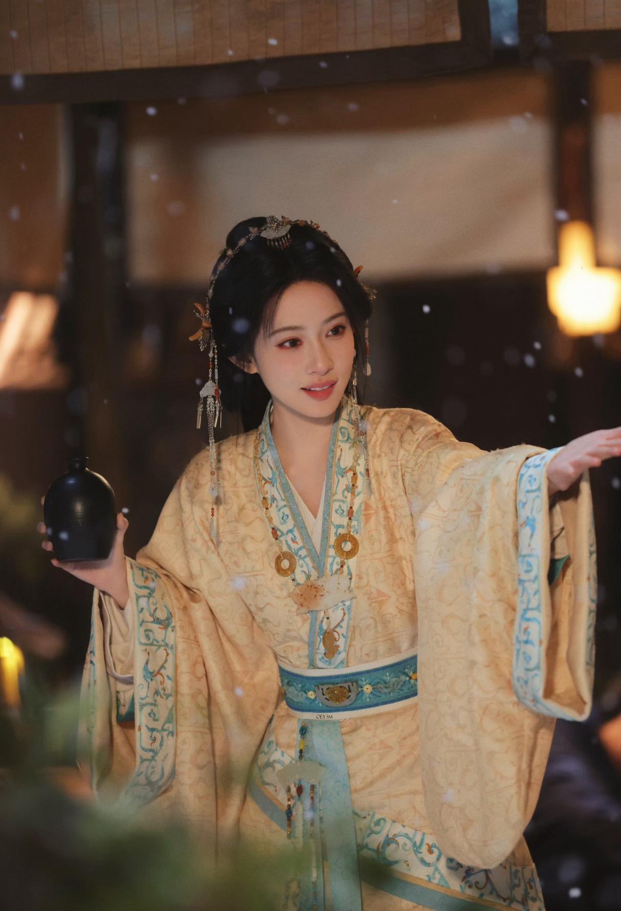 𝒵ℴℯ𝓎𝒾𝓈𝓂｜妙不可言🍬是甜味的酒～@孟子义孟子义沈