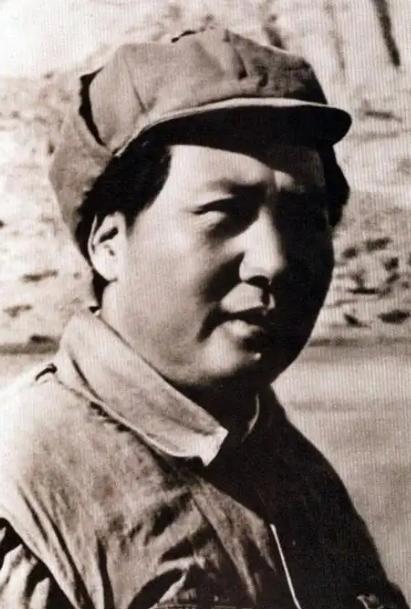 一说起毛主席，大家都会想到湖南湘潭韶山冲。这没错，主席自己也总说他是湖南人，为家