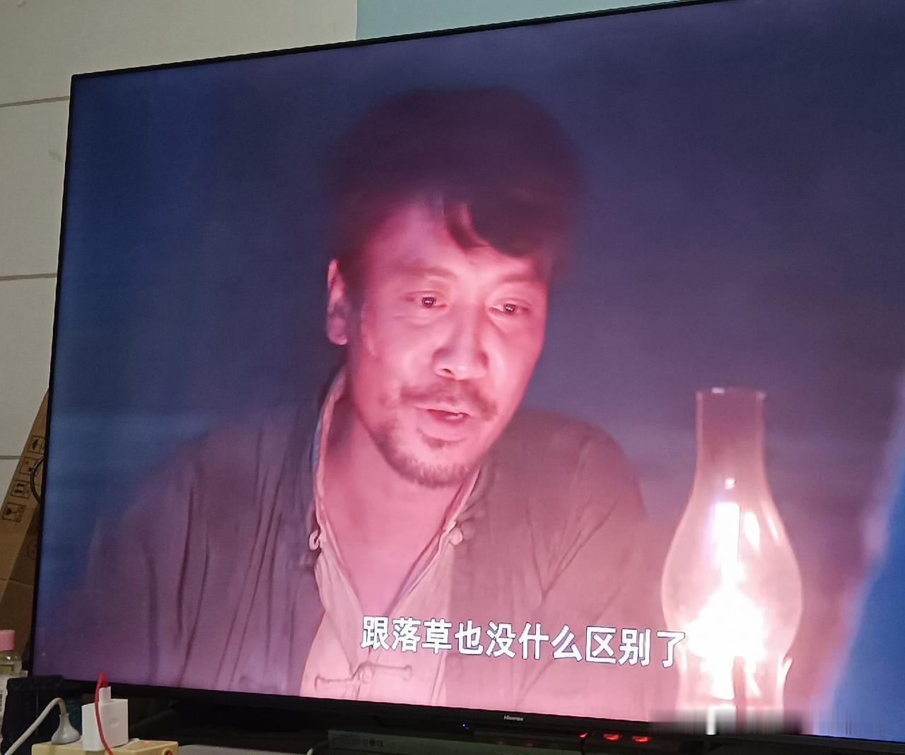 九个弹孔:李智信学习结束后，就空降到袁少康组建的游击队成了的领导；他跟上级商
