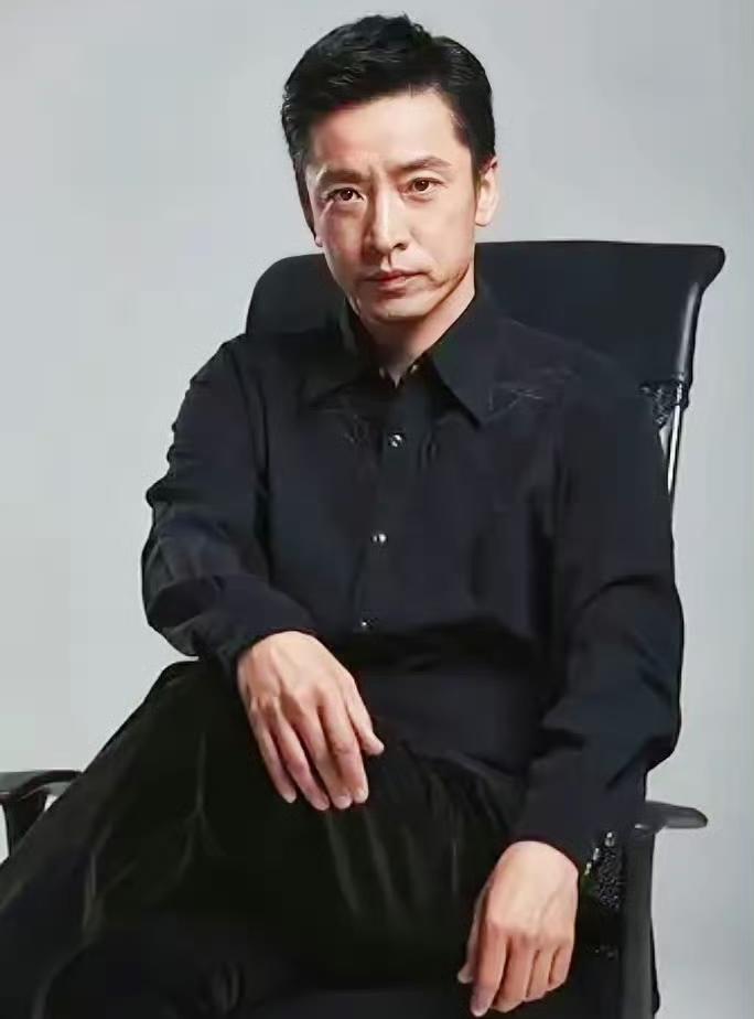 这两天娱乐圈和艺术圈的消息，真是一个比一个让人意外。眼看着马上就要过年了，别人