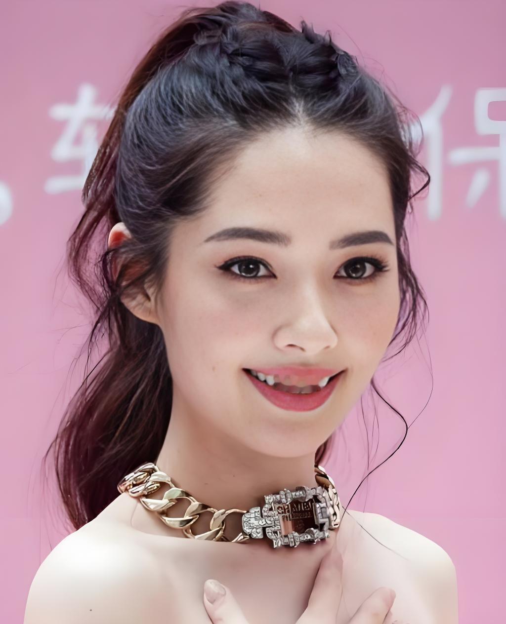 我想过郭碧婷会保持沉默，也想过她会和向家撕破脸皮，但没想到，她说网上很多事情