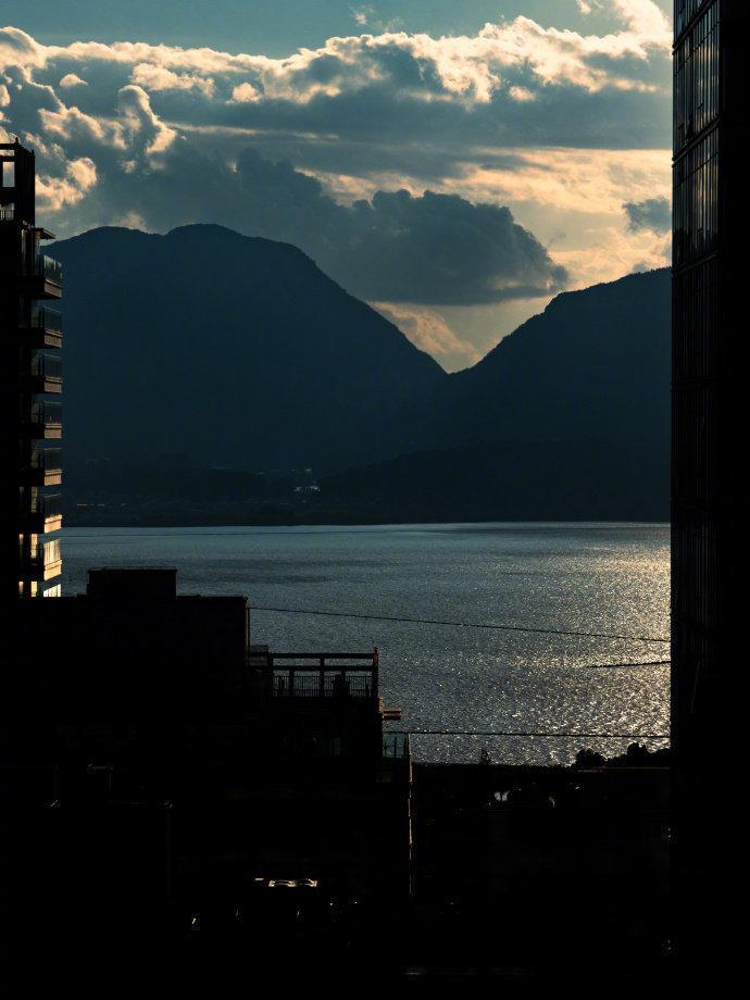 罗云熙探寻光与影的界限罗云熙交摄影作品了罗云熙交摄影作品，罗云熙探寻光与影的界