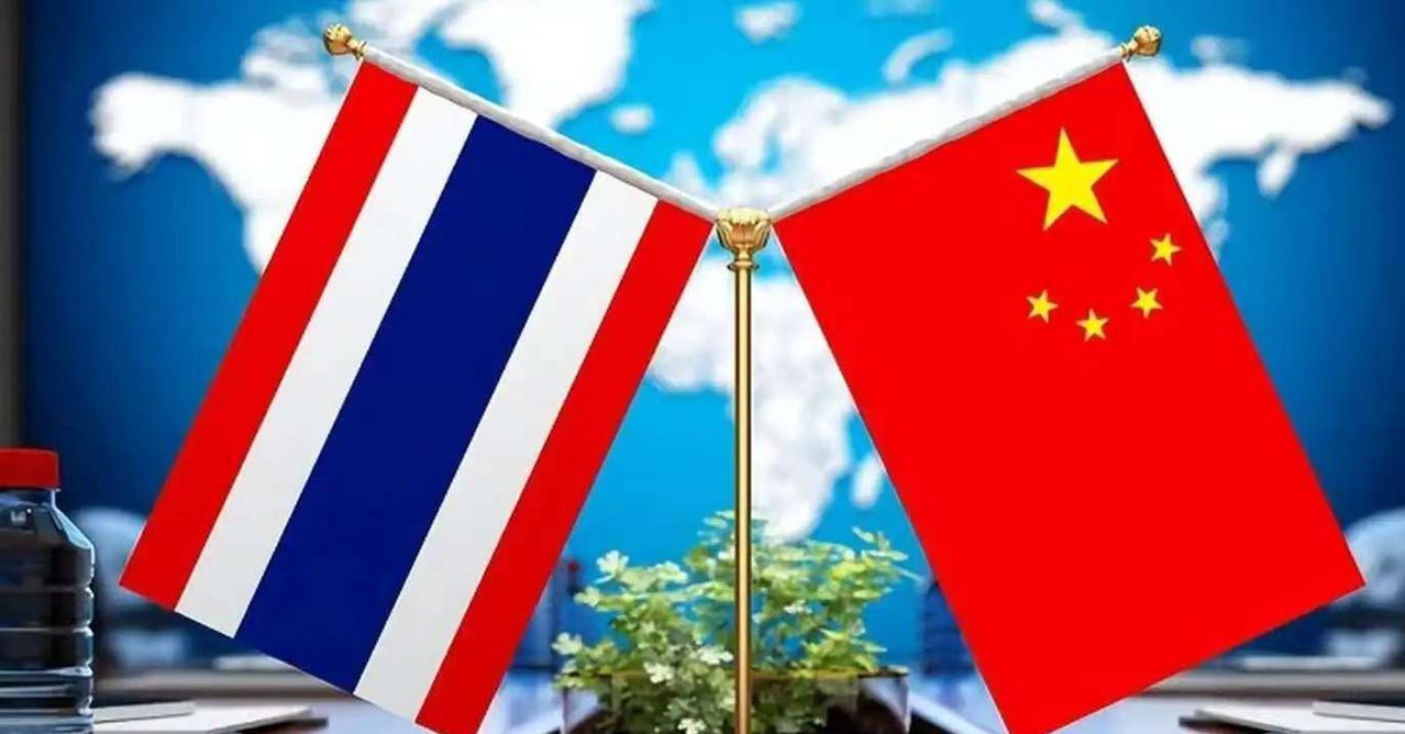 他信出山，痛批洪森，转头泰国外长就找到王毅，正式说了句：感谢。他信再度重出江湖痛