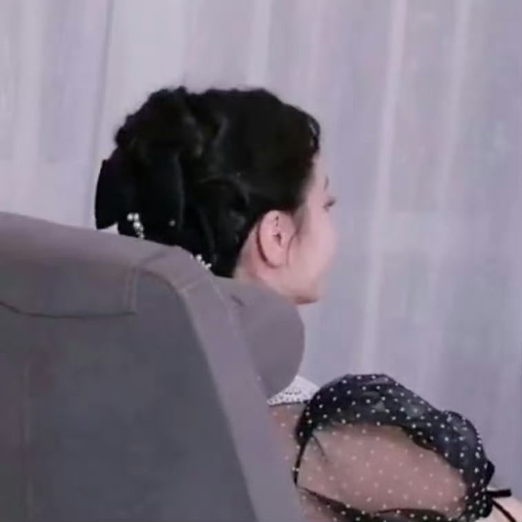 想捏捏好可爱！！！