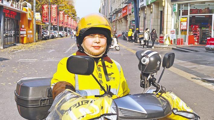 2026年身边悄悄出现一个明显变化，很多人都没留意到。前几年出门点外卖，跑单送